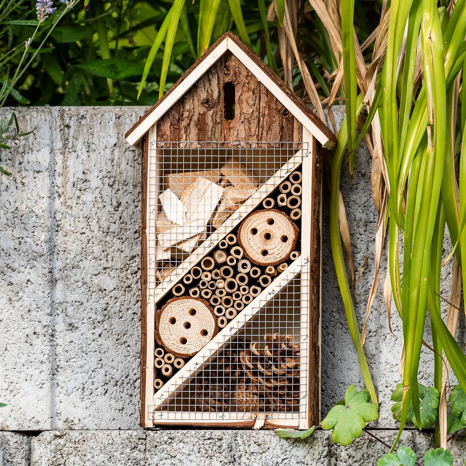 Hotel Per Insetti Con Tetto A Due Falde Stretto 4 Hotel Per Insetti Con Tetto A Due Falde Stretto - immagine 2